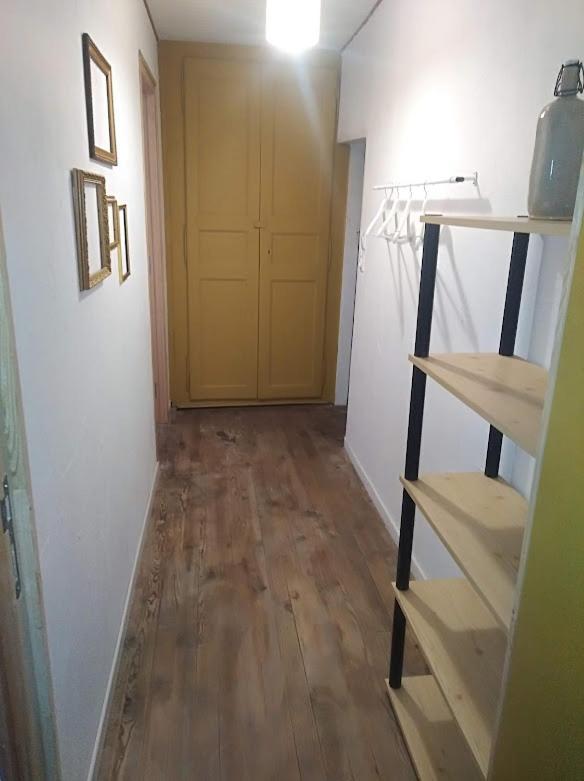 Appartement cozy dans maison privée Tauves Extérieur photo