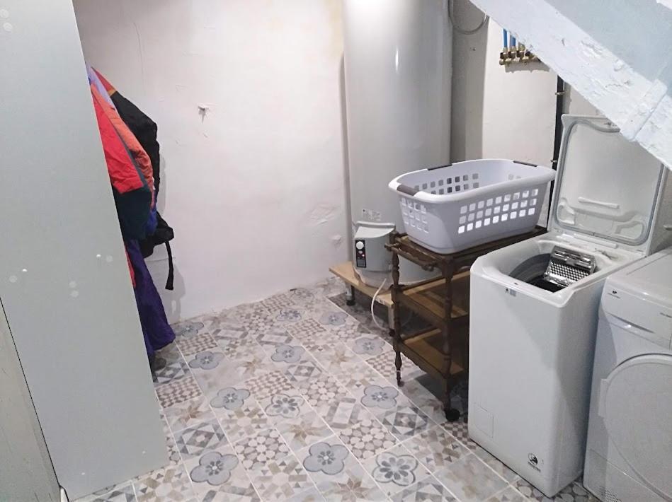 Appartement cozy dans maison privée Tauves Extérieur photo
